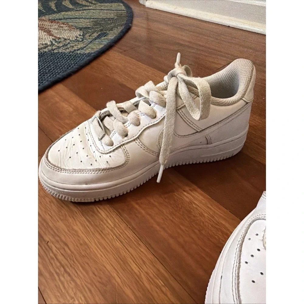 Nike Air Force 1 Low LE GS Triple White FV5951-111 Youth Size 3Y